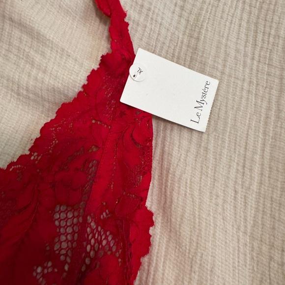 Le Mystere NWT Lace Halter Lingerie Bodysuit - Picture 3 of 7